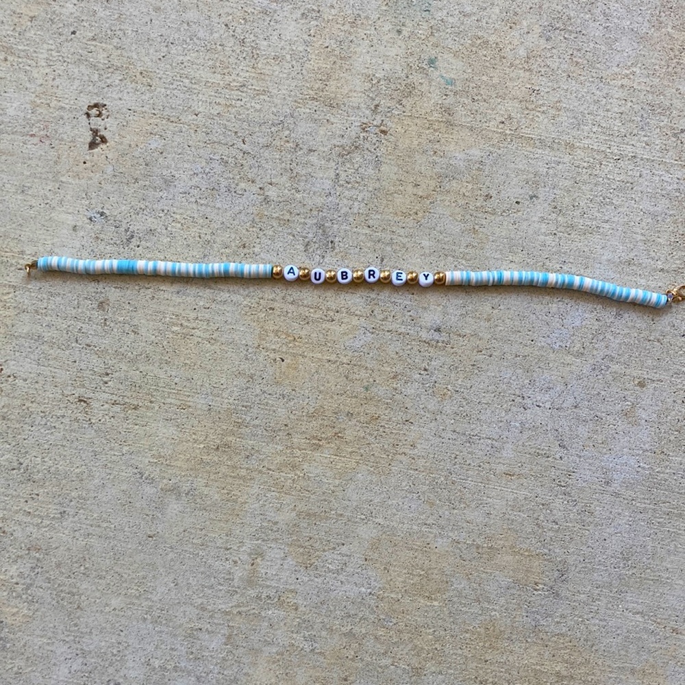 Customizable clay beads necklaces & bracelets